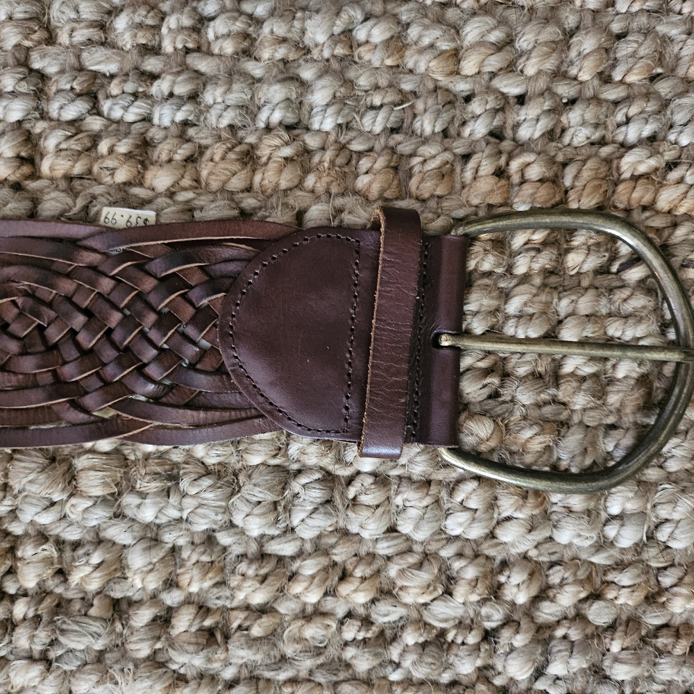 Women's Eddie Bauer leather belt